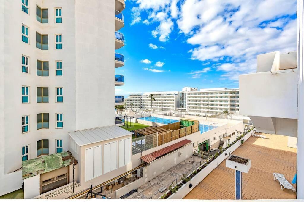 Modern apartment in Parque Royal I, Playa Fañabe Costa Adeje  Exterior foto