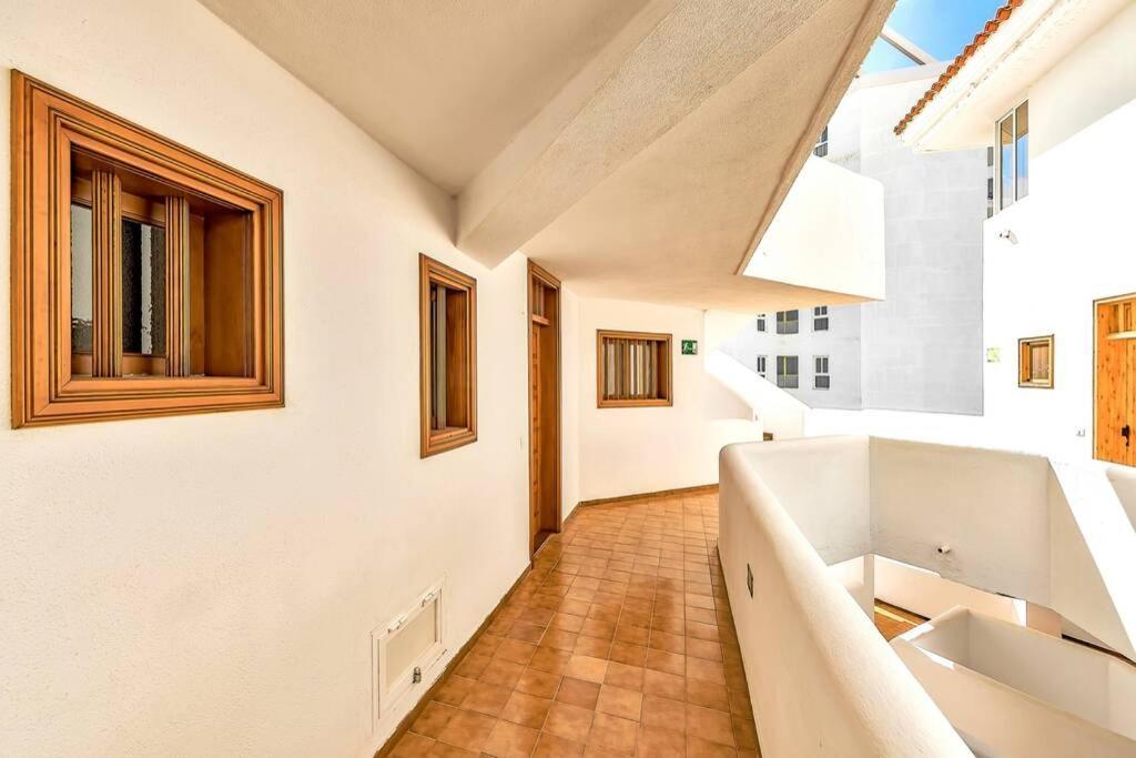 Modern apartment in Parque Royal I, Playa Fañabe Costa Adeje  Exterior foto